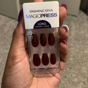 Dashing Diva Magic Press Nails- Long Red Matte